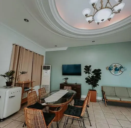 Casa Vista By Hooga Talisay (Cebu)