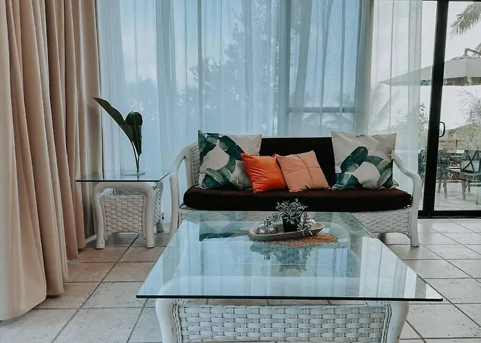 Casa Vista By Hooga Talisay (Cebu)